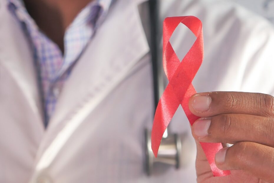 What are the causes of HIV