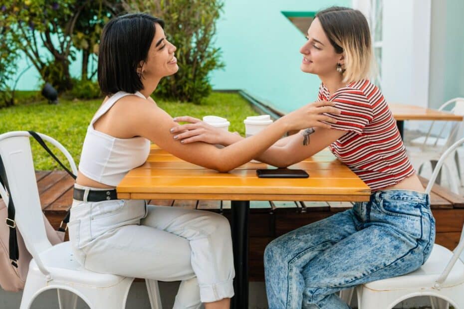 Tips to date a lesbian woman