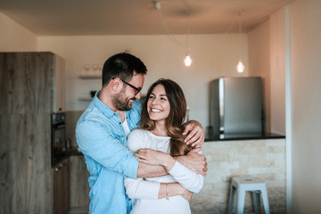 happy couple in oyo