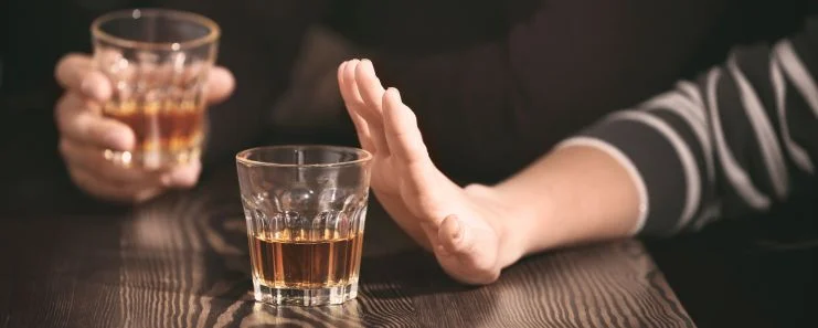 how does alcohol change your behaviour