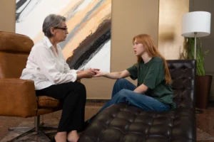 authentic scene young person undergoing psychological therapy 1